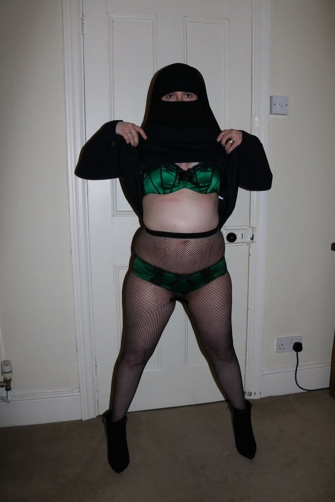 Burqa Niqab Fishnet Pantyhose #14