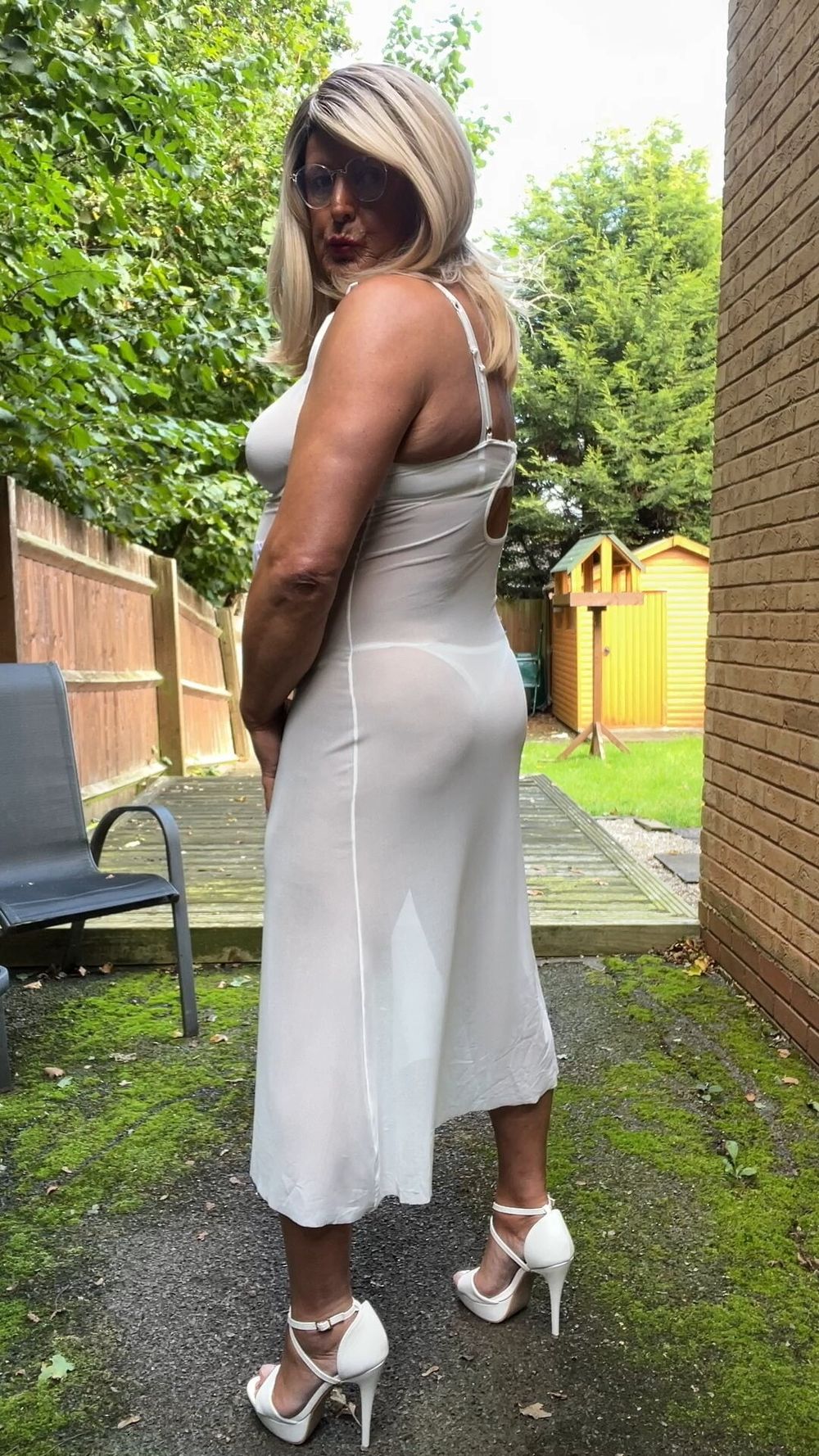 Crossdresser kellycd2022 in white dress and heels  #29