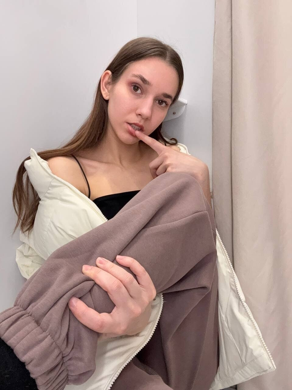 Agatha Free Photos #15