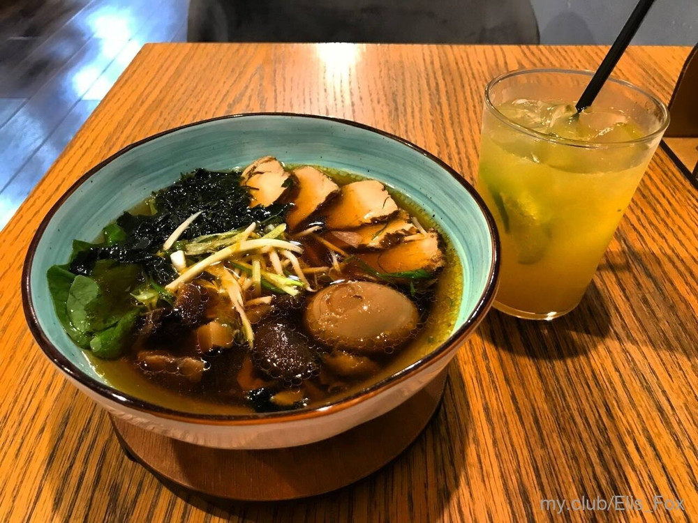 Alice Free Photos #39