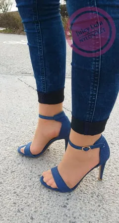 juicy lulu nylonfeet         