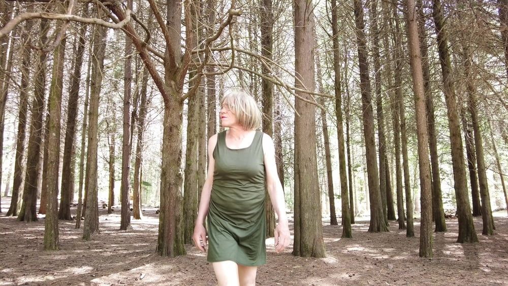 Crossdress walk forest trails #15