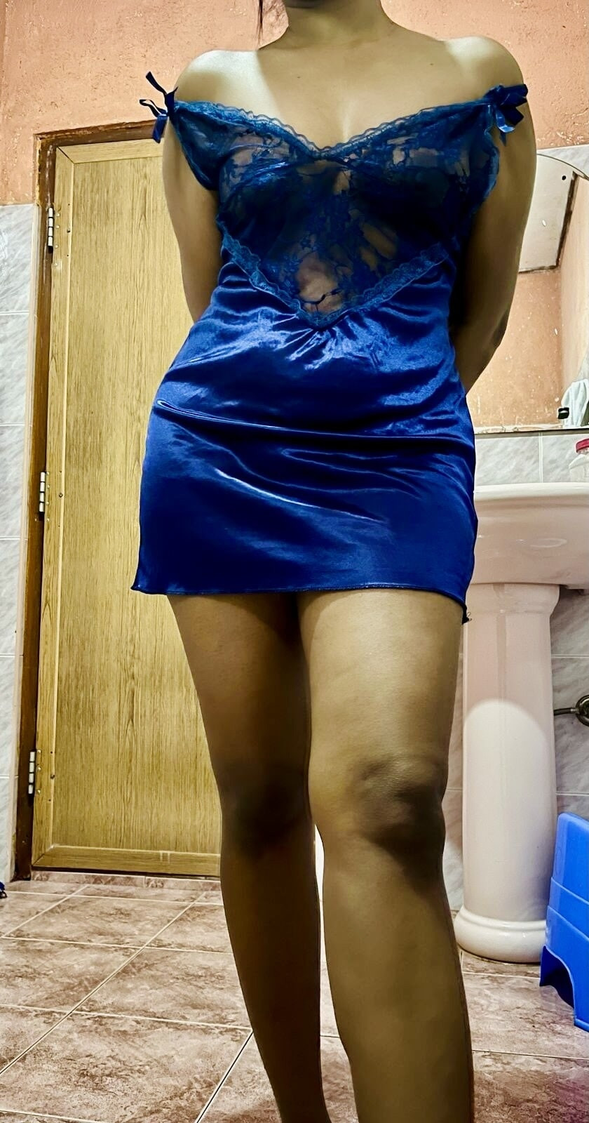 Pussy under dress #5