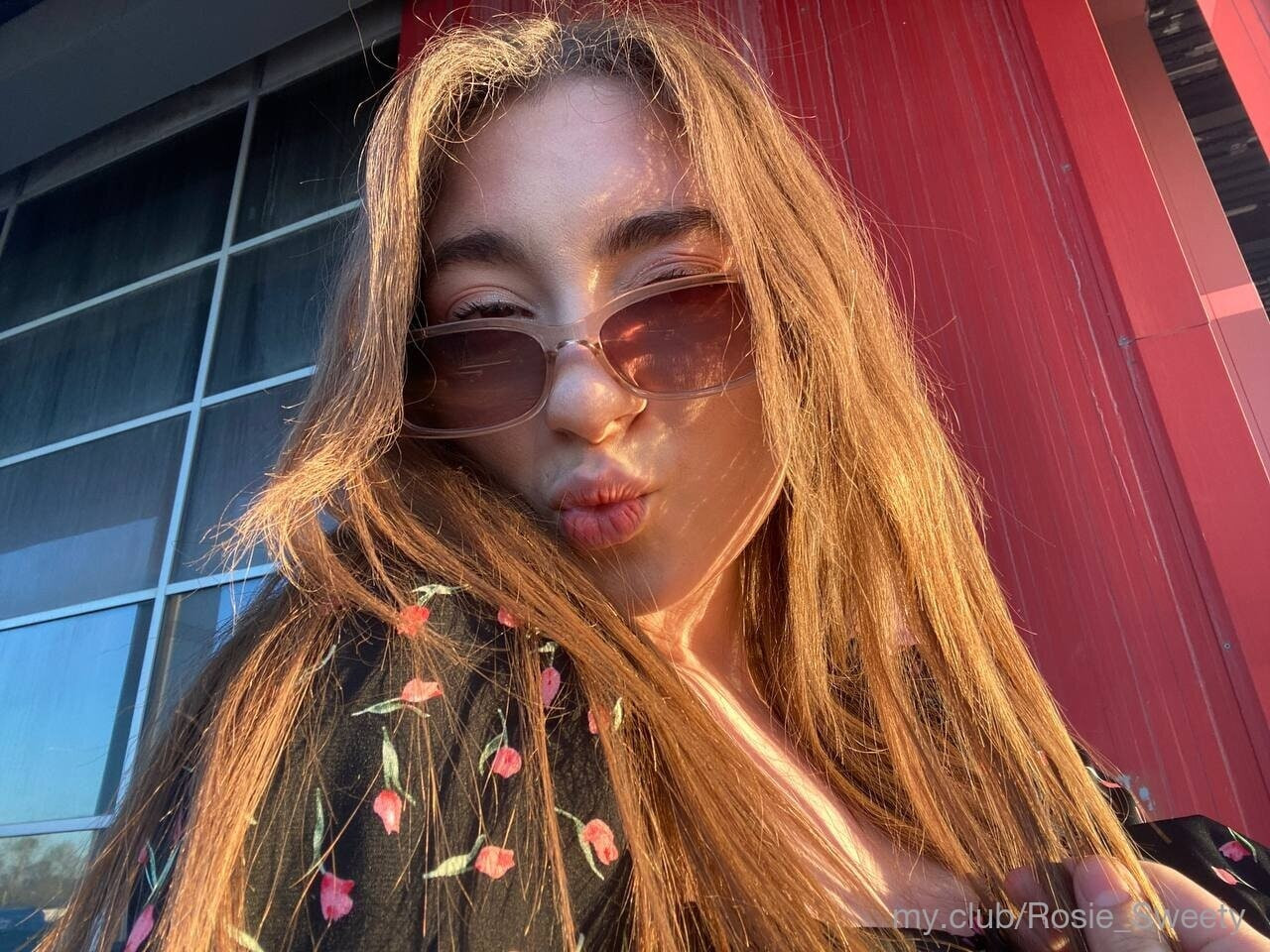 Free Rosie Photos