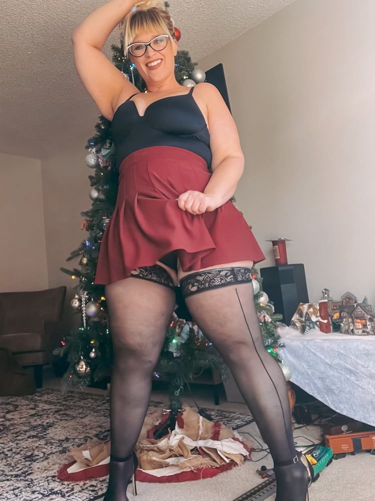 Christmas Thighs and Heels