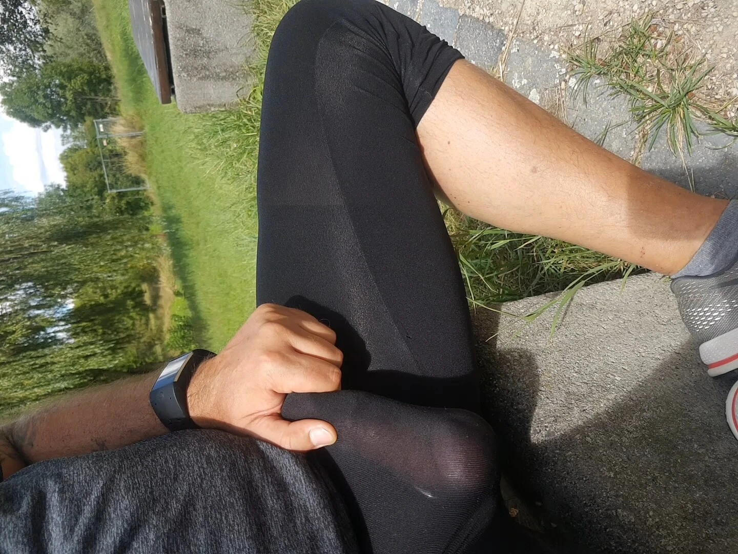 Outdoor in nylon tights