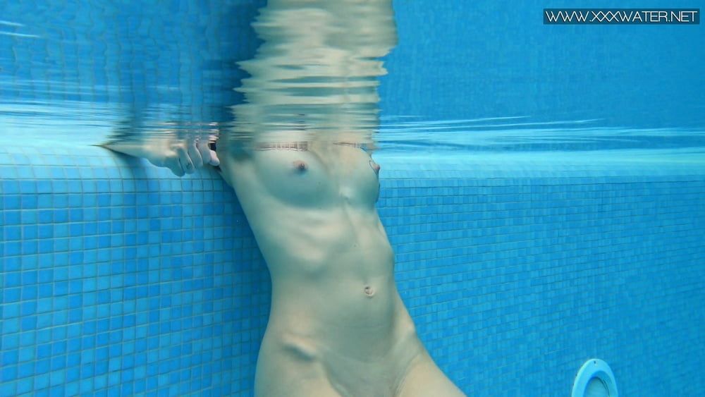 LIZI VOGUE UNDERWATER SWIMMING POOL #8