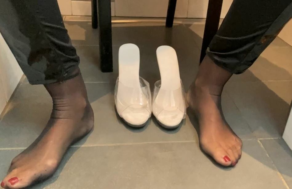 Clear High Heel Mules Pissing #20