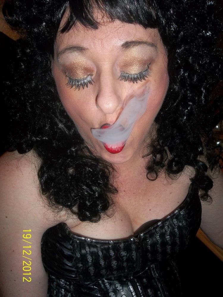 SHIRLEY SMOKING SPUNK SEX #13