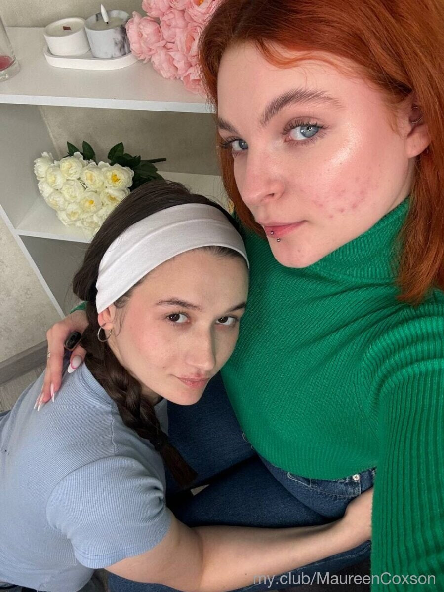 Mary&Emily Free Photos #8