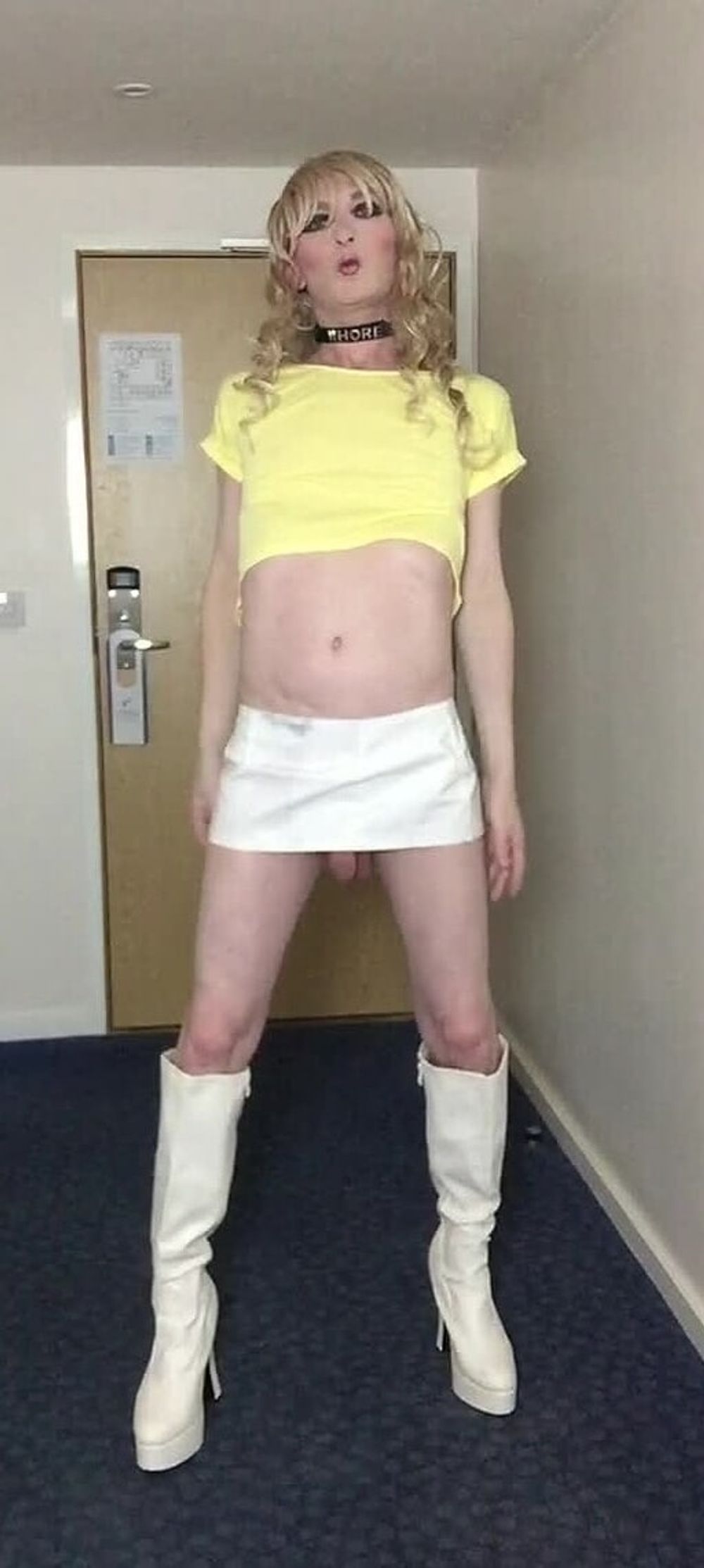 Sissy Sandra Posing Yellow and White #11