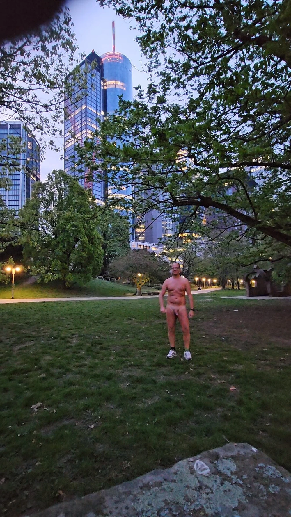 Hot in the City of Frankfurt  #4