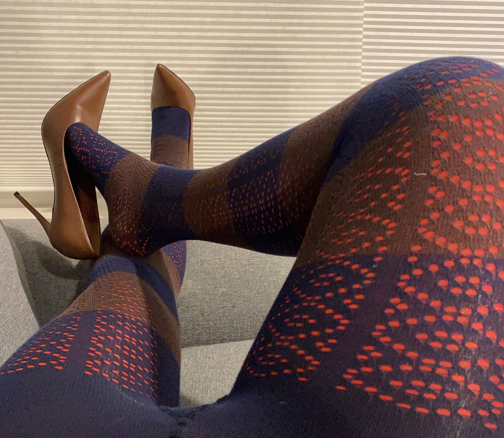 Dangling heels 