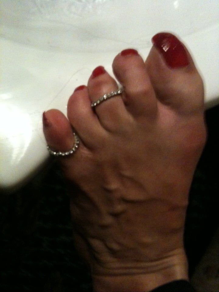red toenails mix (older, dirty, toe ring, sandals mixed). #17