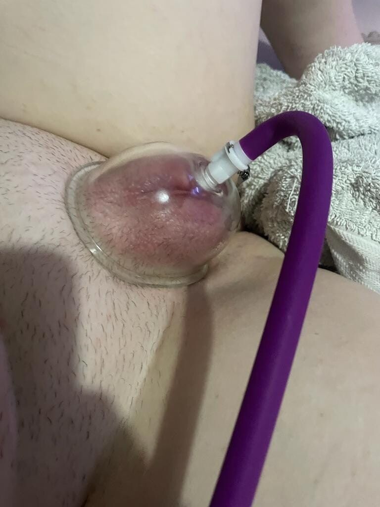 Pussy pump puffing my clit up