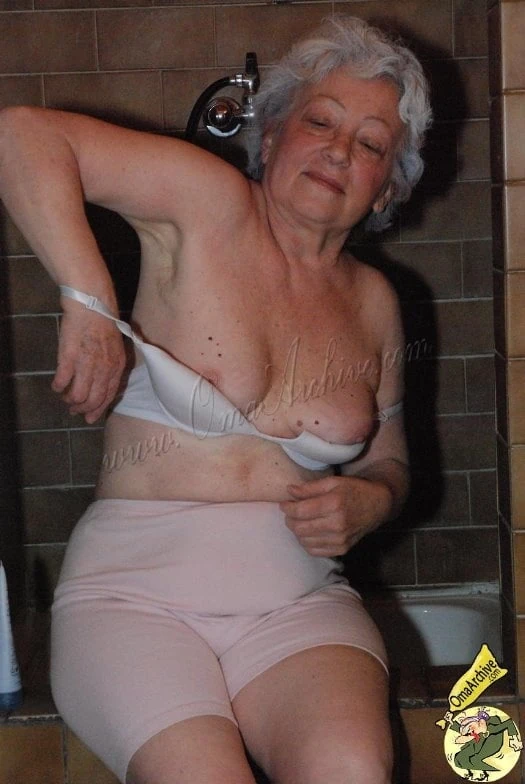 Collection of four grannies #16