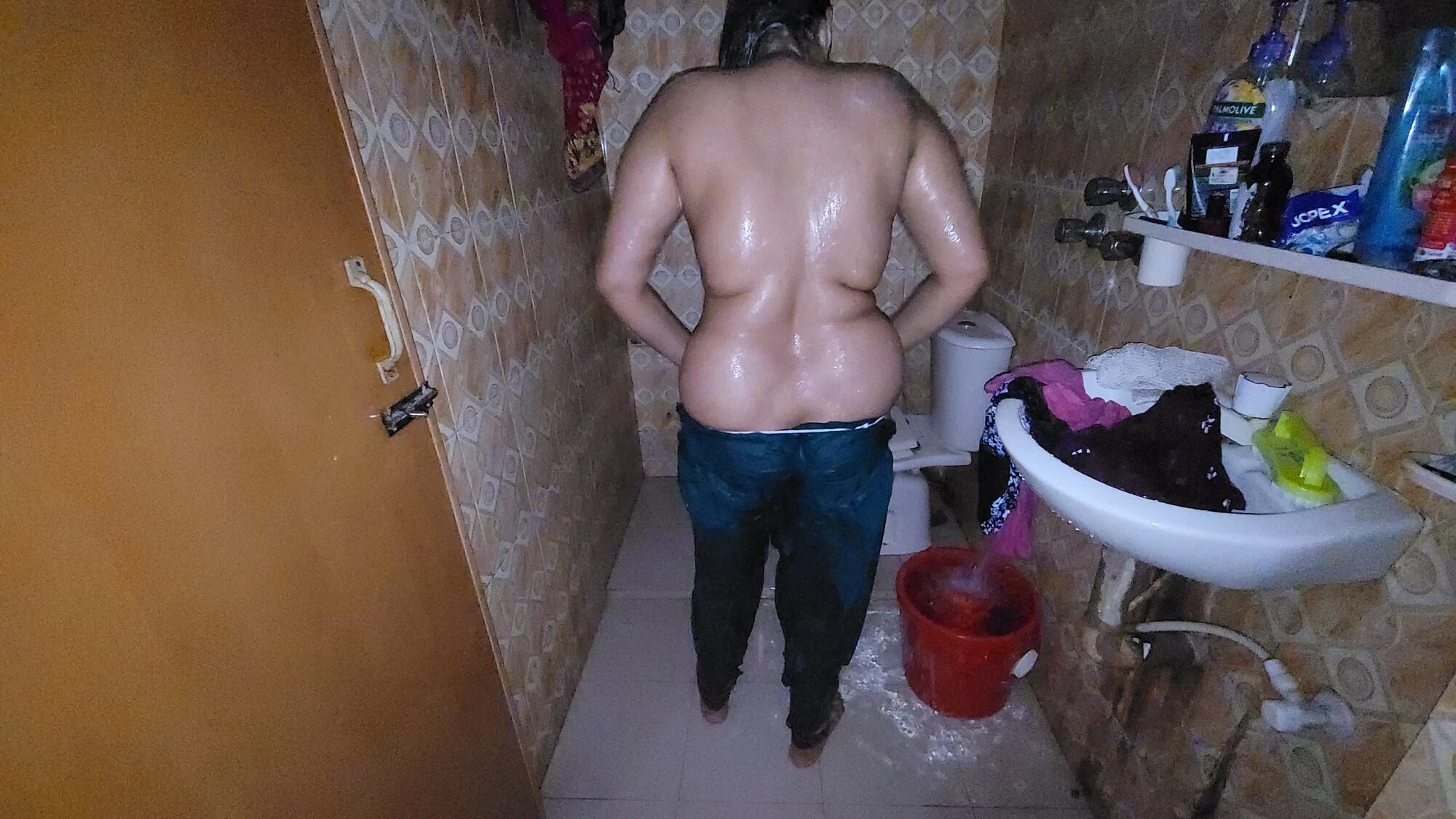Watch me pee in the bathroom. 2