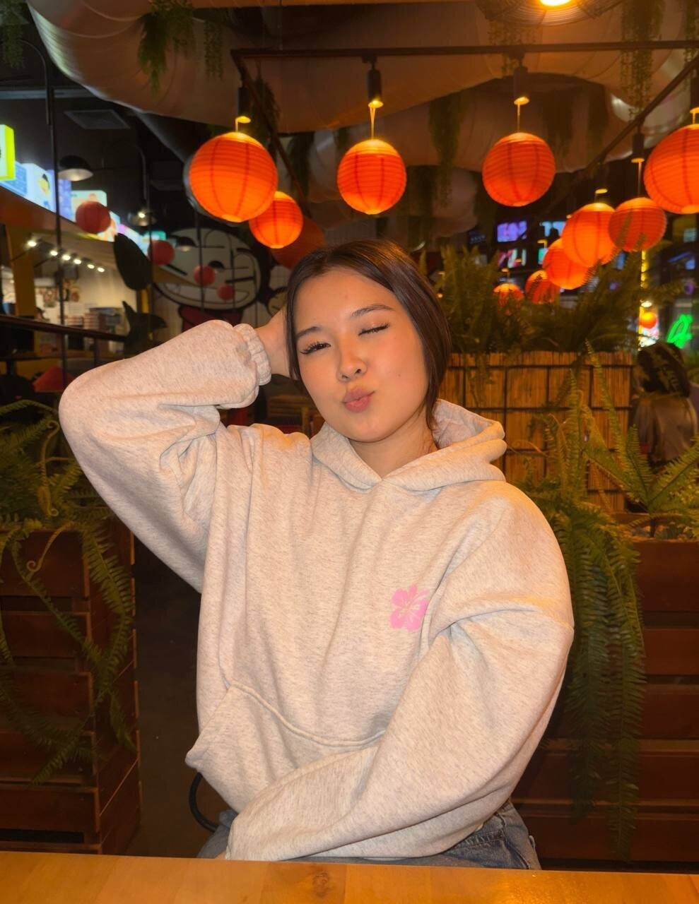 Free Aki  Photos #47