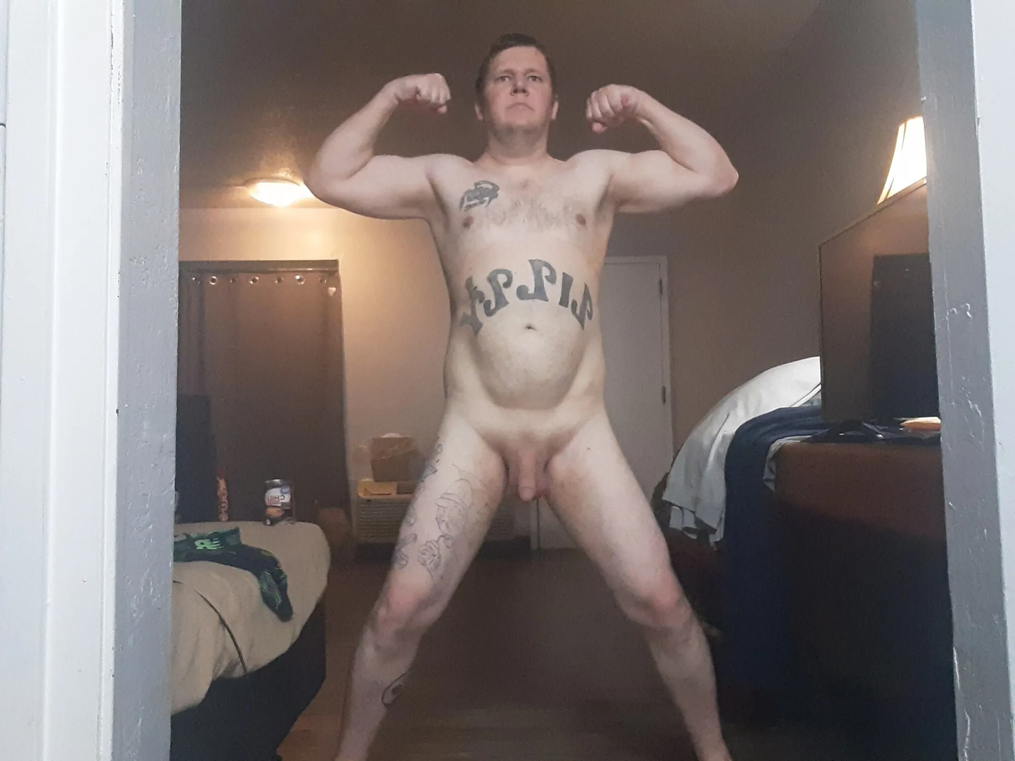 Nude muscle man me