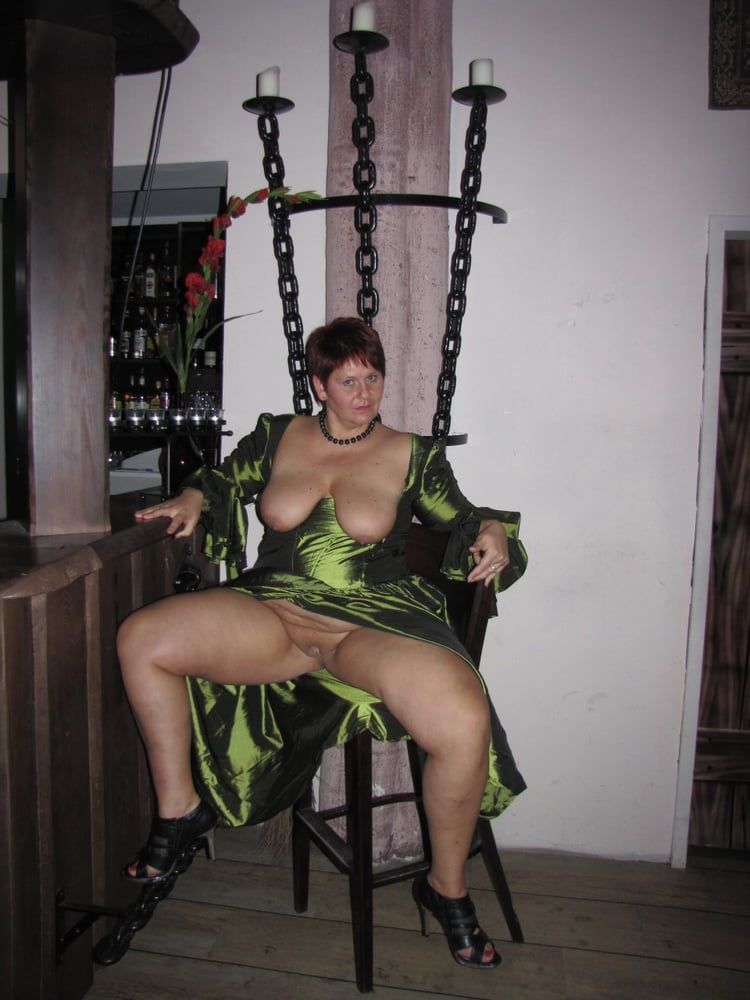 I pose in the green, Cupless Dress #12