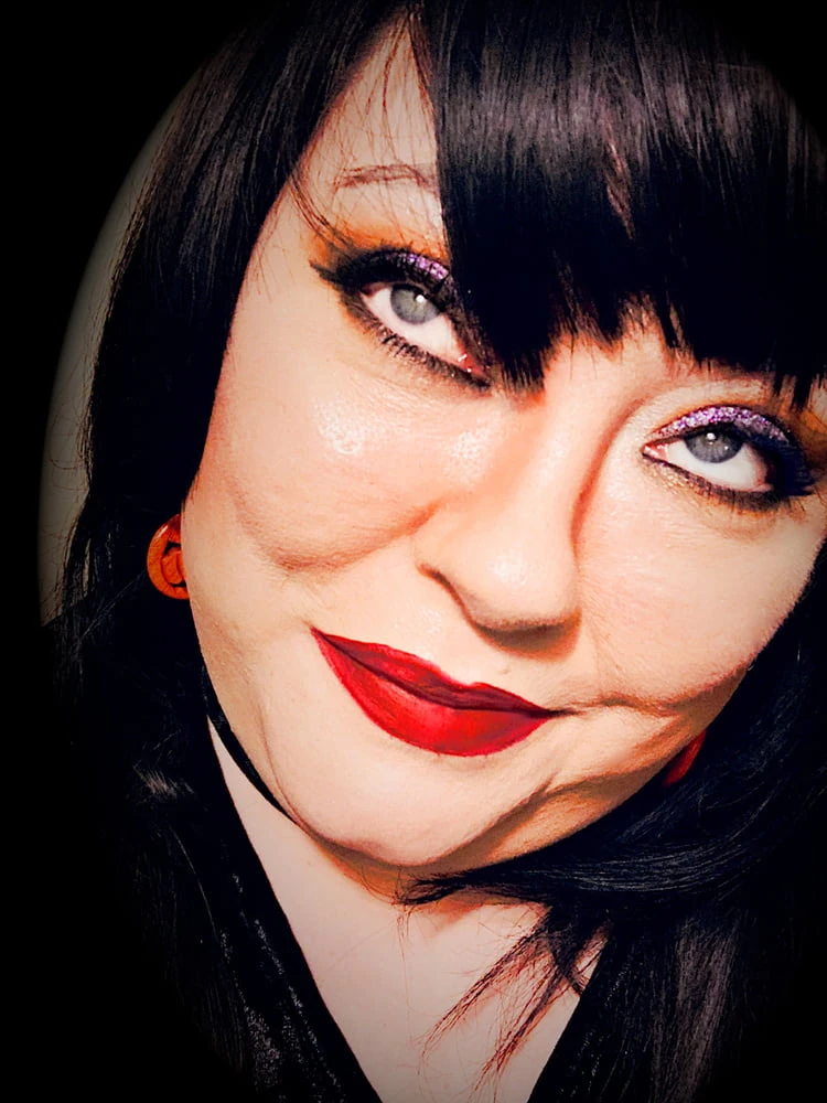 Tina Snua Selfies #5