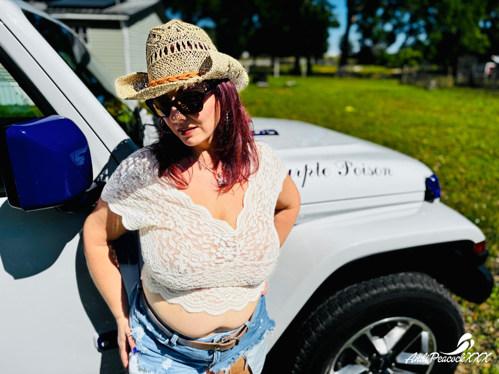 Jeep Girl Jiggle #41
