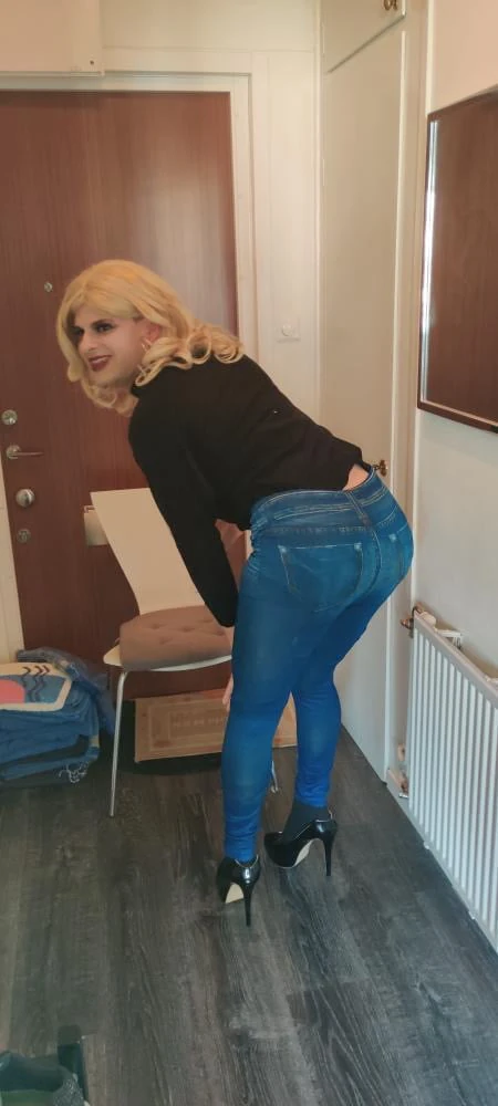 Milf TGirl Amanda #48