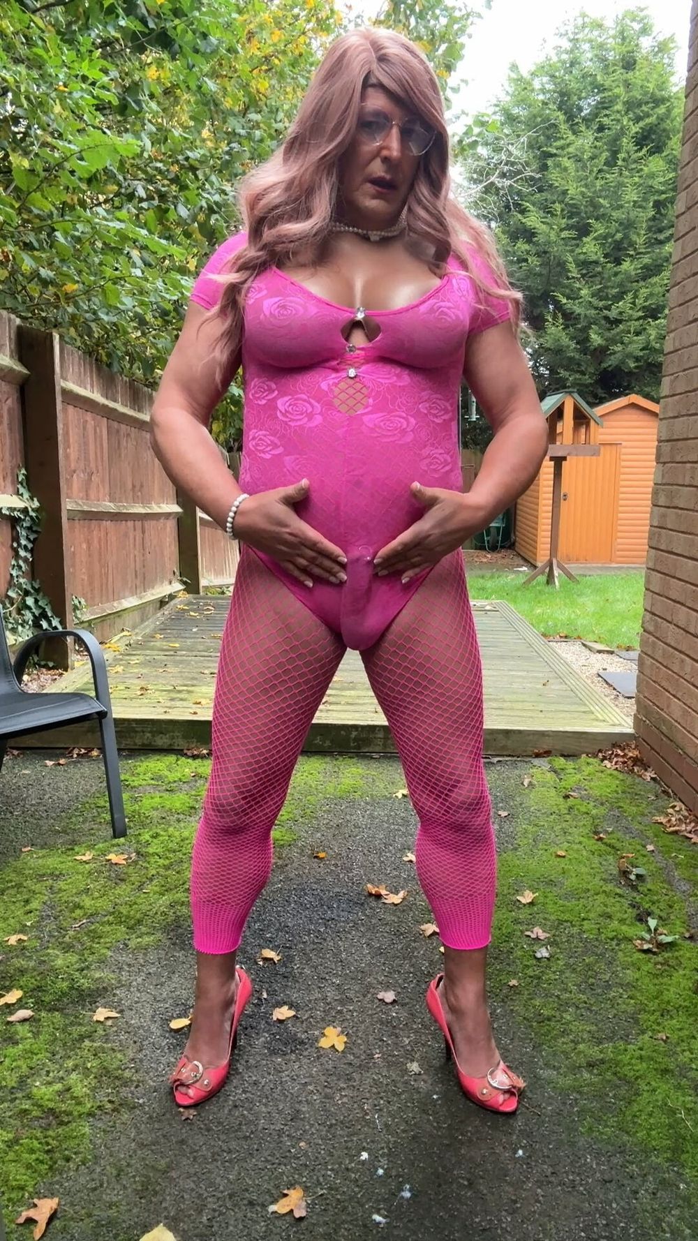 Crossdresser kellycd2022 in pink playsuit and fishnets  #39