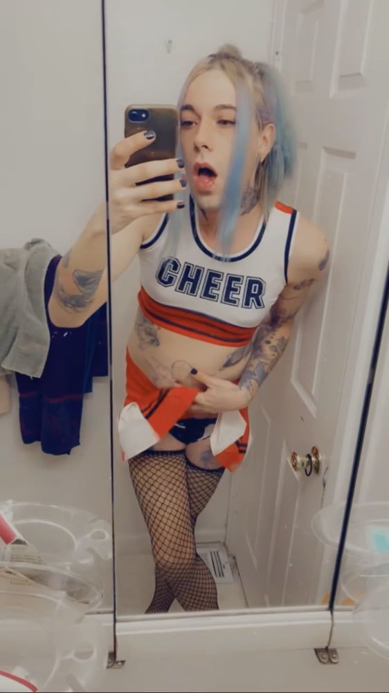 Hot Cheerleader #31