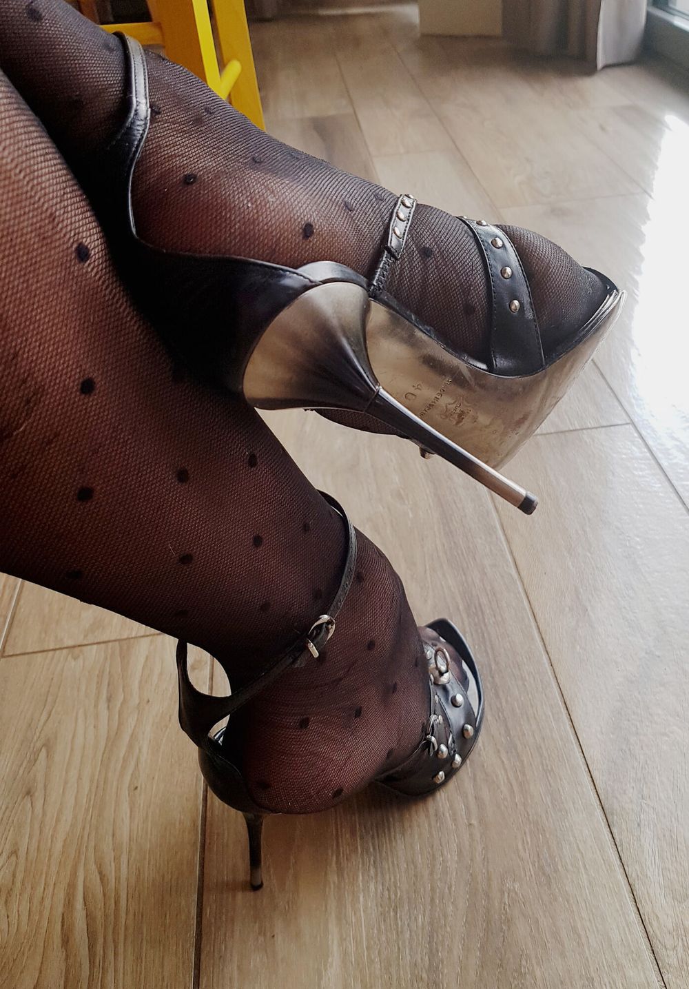 my wife&#039;s teasing fetish stiletto heels  #9