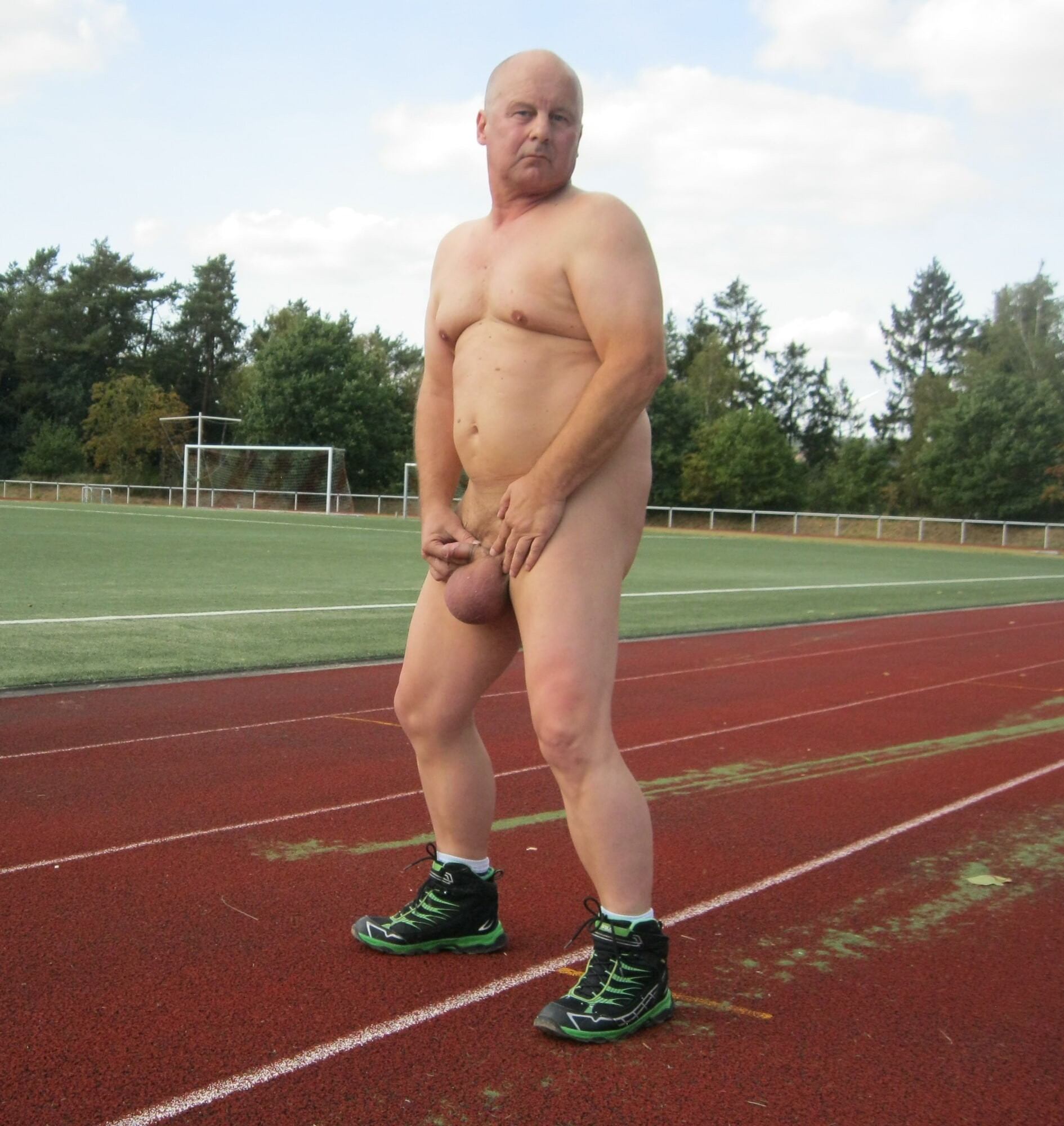 Bernd Latzer beim onanieren