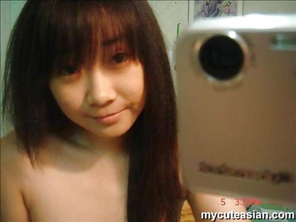 Selfmade pics of hot Asian naked at home #14