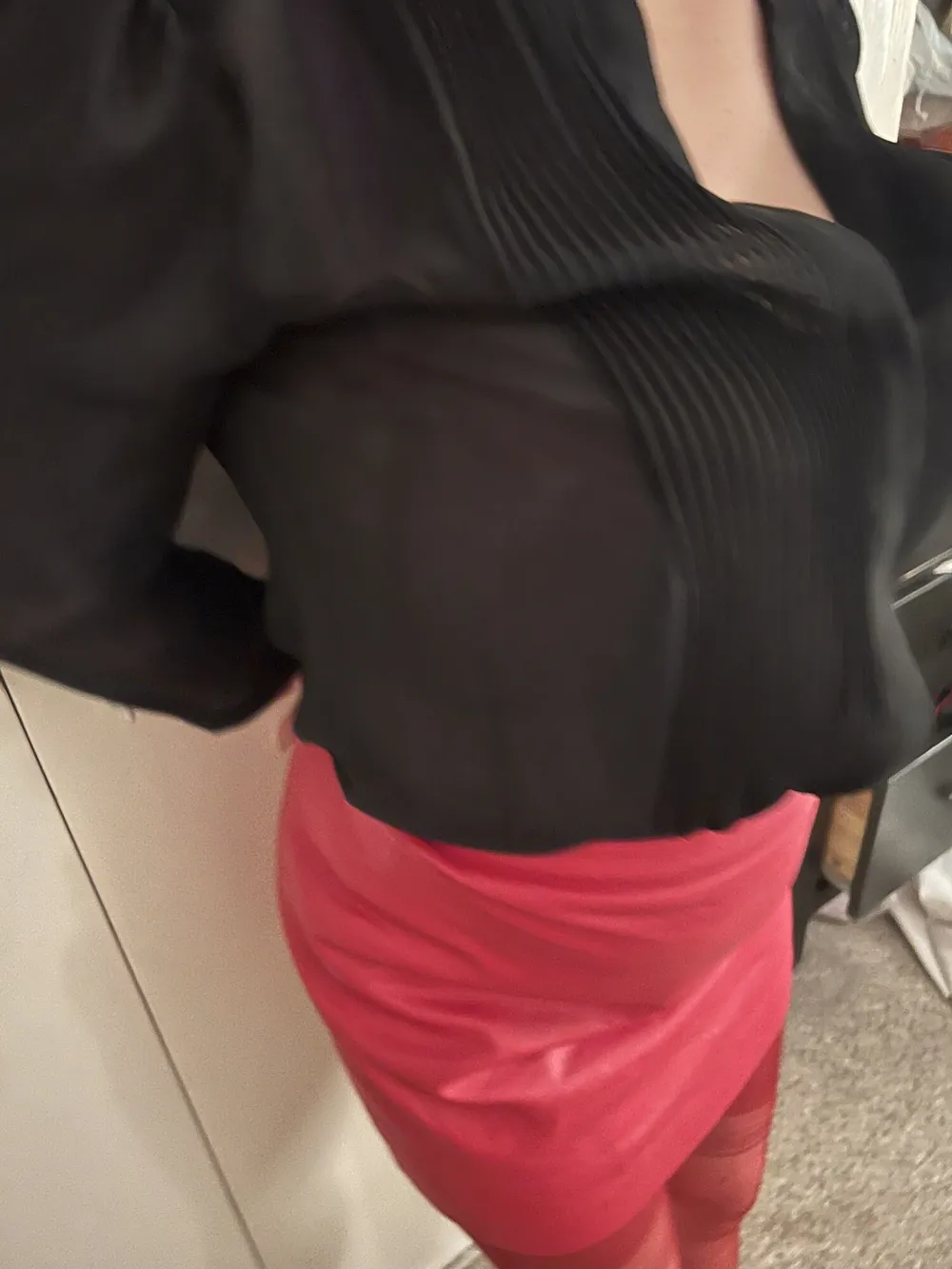 MILF dressed in stockings and skirt for night out #8