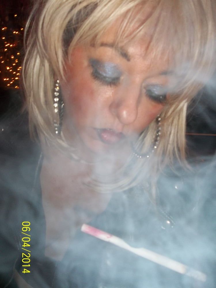 SUNDAY SMOKING WIFE #43
