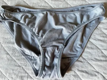 her dirty panties         