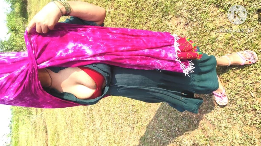 Outdoor sex with desi Indian aunty bhabhi #7