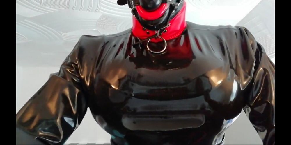 Alison in rubber #47