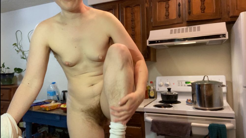 Episode 85 Naked in the Kitchen Screenshots #31