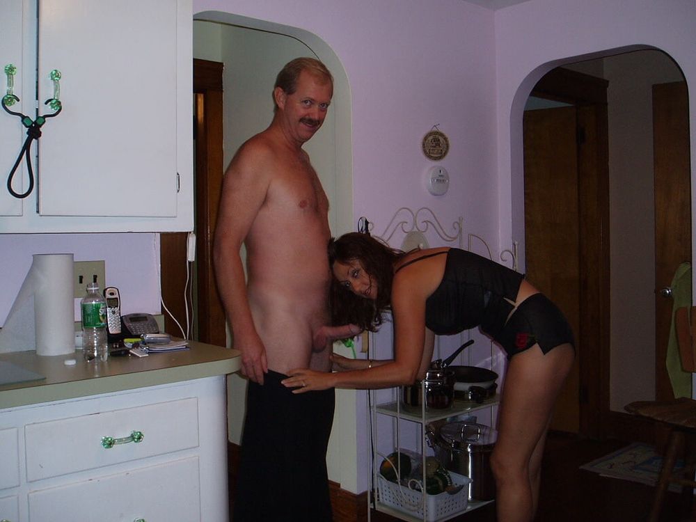 Candi Annie Serves & Receives Breakfast at her BnB #10