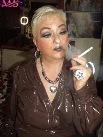 whore who loves smoking sex         