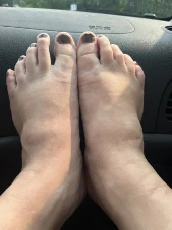 per request my feet pics         