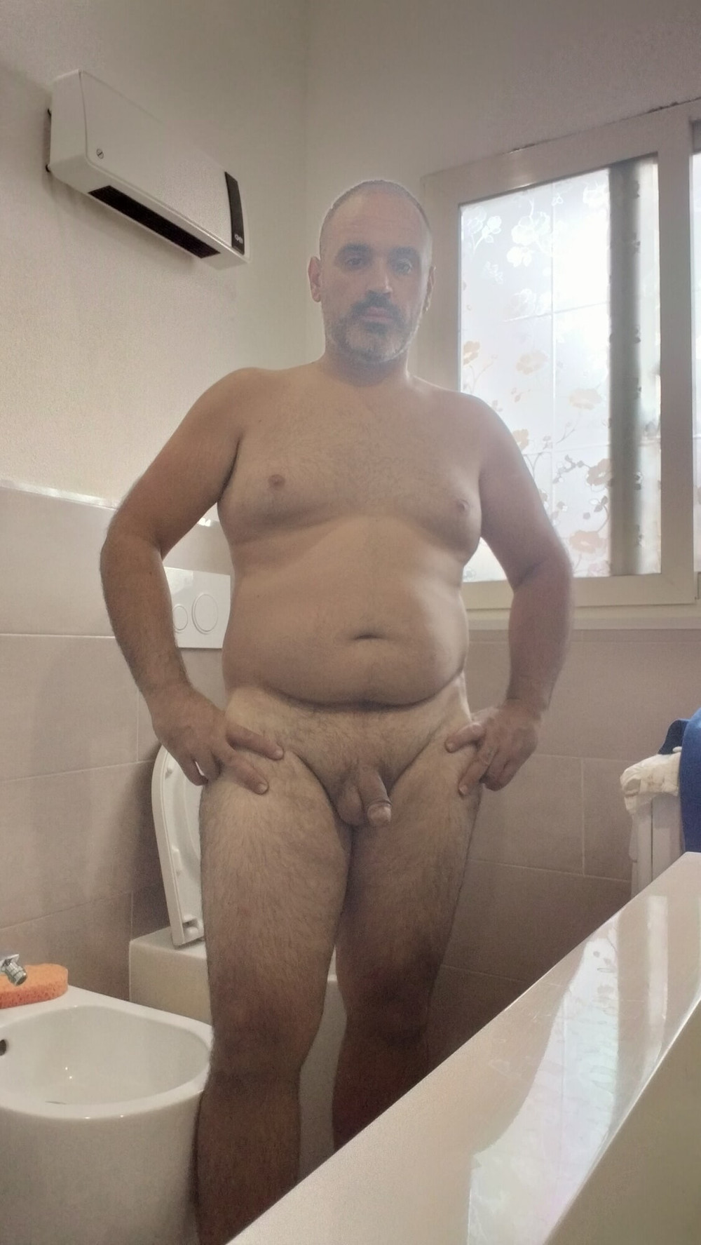 Ragazzo mostra il suo pisellino minuscolo  #48