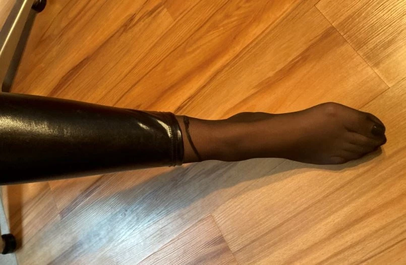 Leggings and Nylon Feet #40