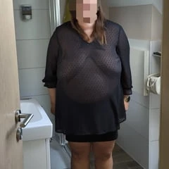 Este fusta prea lungă într-adevăr pentru a ieși la cină