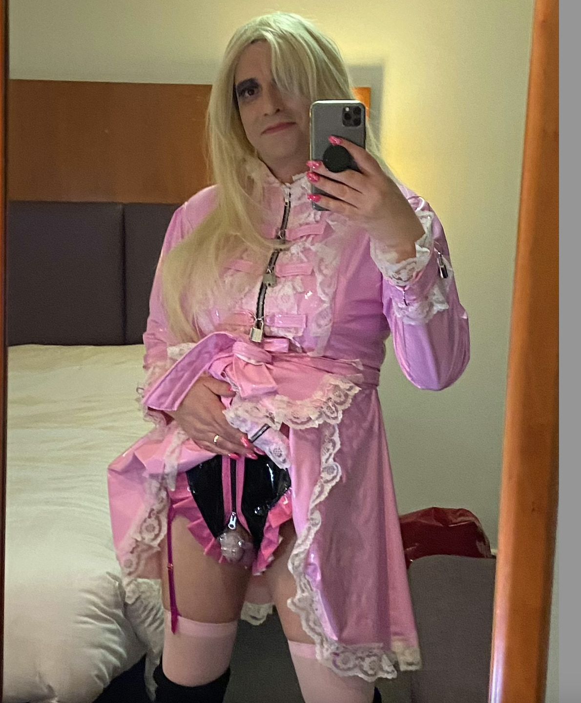 bubblegum pink sissy maid to please #7