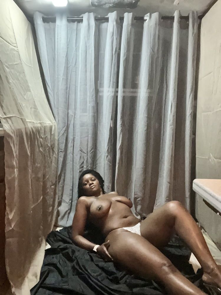 Sexy Ebony Pics #2