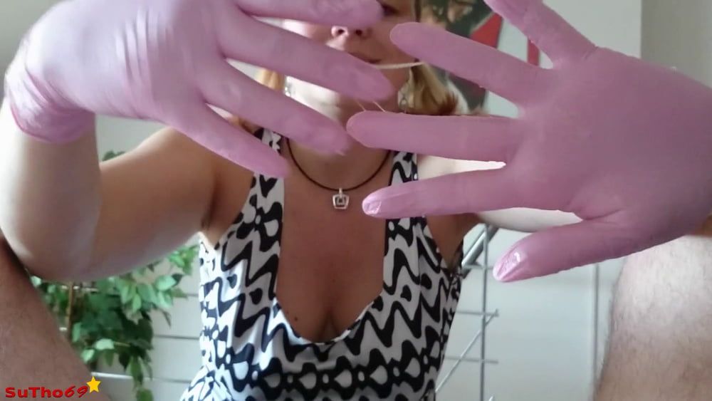 SuTho69 Pink Gloves #36