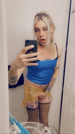 blue and yellow slut         