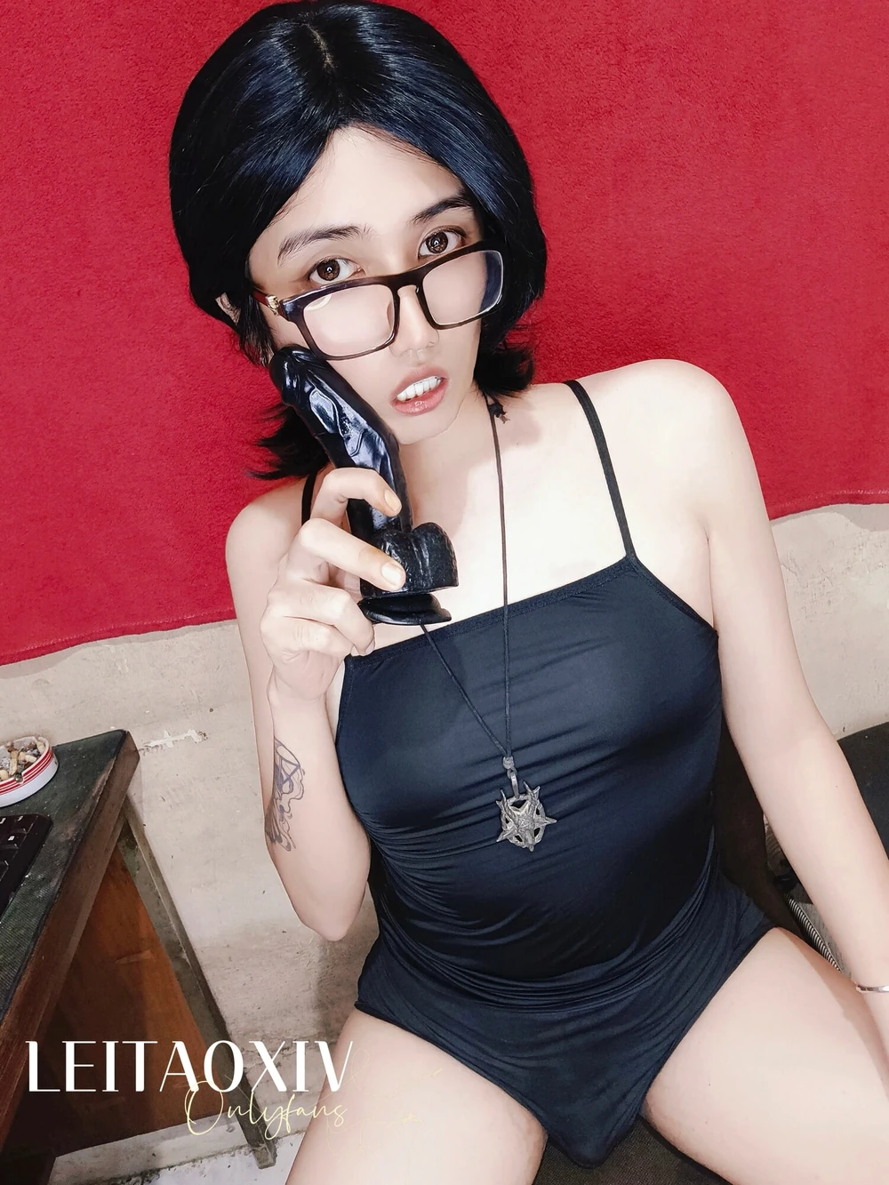 LEITAOXIV ONLYFANS - NERD LADYBOY SUCK DICK #5