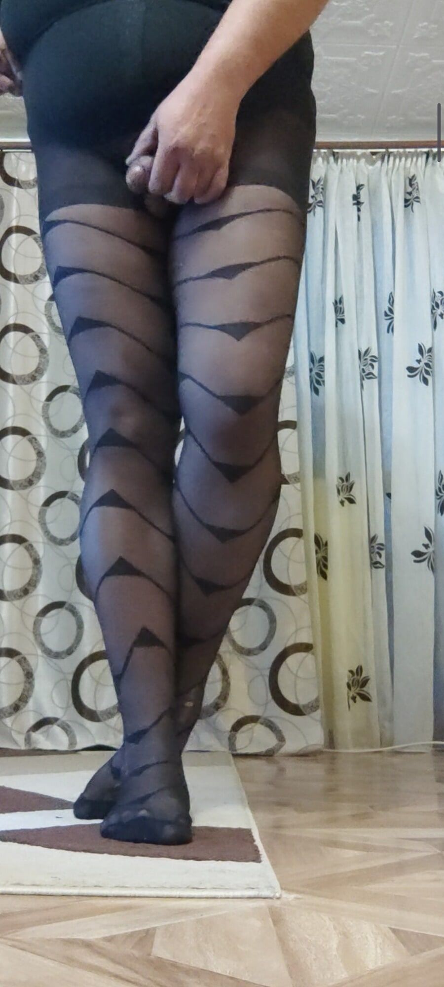 Patterned black tights #8